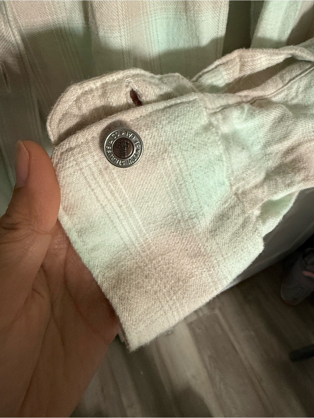 Levi's Mint and Beige Plaid Shirt - Picture 6 of 7